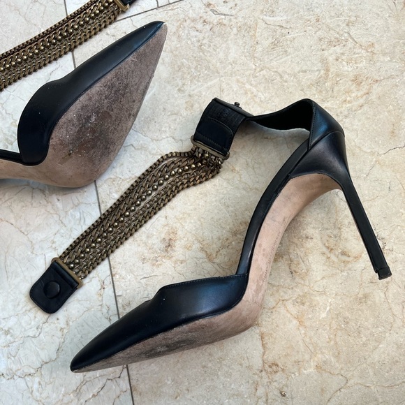 Manolo Blahnik Black Chain Heels Shoes - Picture 6 of 16